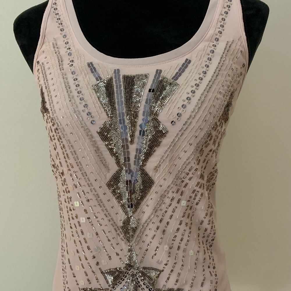 Express Art Deco pink tank
